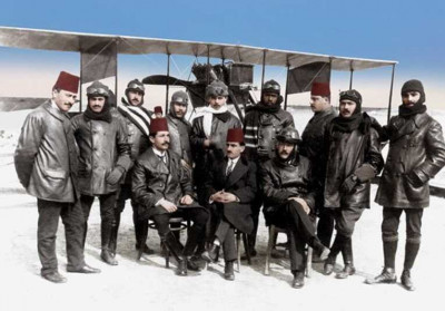 Dünyanın-ilk-siyahi-pilotu-Osmanlı-askeri-Ahmet-Ali’nin-film-gibi-hikayesi.jpg