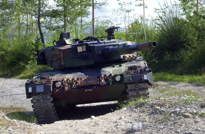 Pz-87-WE-Leopard-2.jpg
