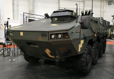 Otaman_8x8_APC,_Kyiv,_2019.jpg