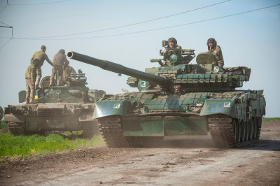 93rd_Mechanized_Brigade_Kholodnyi_Yar_trophy_tanks_May_2022_3.jpg