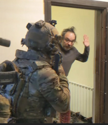 FvYk3JdWAAA-Vhd.jpg