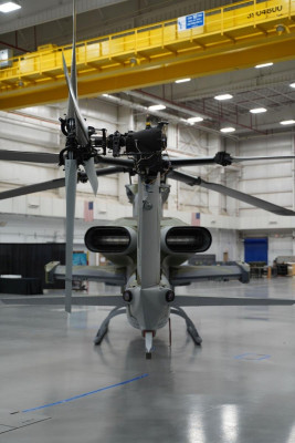 ah-1_1z_17.jpg