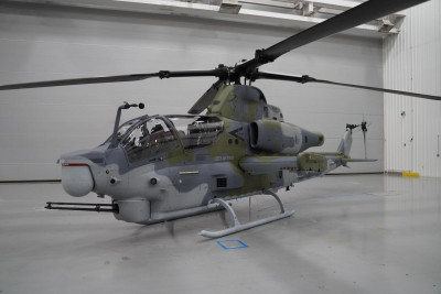 ah-1_1z_11.jpg