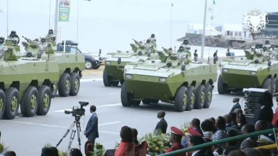 Gabonese-Republican-Guard-displays-Norinco-VN1-8×8-IFVs-752x423.jpg