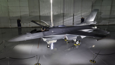 F-16 Block 70 Beauty Shot R.jpg