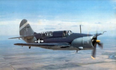 Curtiss_SB2C_5_Helldiver_Wikipedie_33.jpg