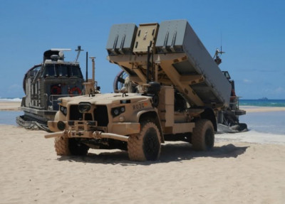 Oshkosh-Defense-gets-23.7M-for-ROGUE-Fires-deliveries-to-US-Mraine-Corps-640x459.jpg