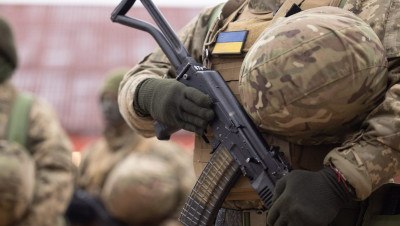 ukrainian-soldier_sinlhi.jpg