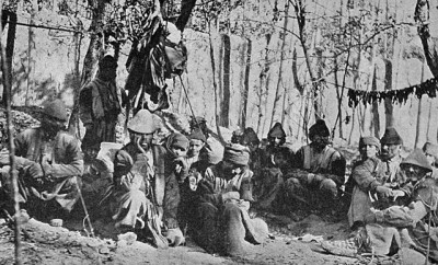 640px-Assyrian_refugees_from_Tyari_and_Tkhuma_near_Urmia_in_late_1915.jpg