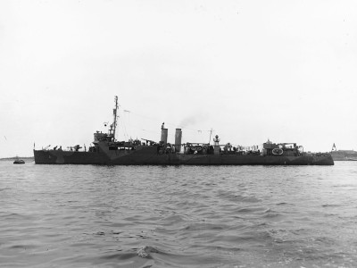 USS_Gregory_(APD-3)_in_early_1942.jpg