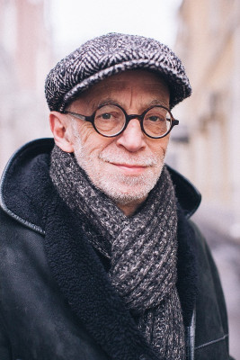 800px-Kartochki._Lev_Rubinstein_20.jpg