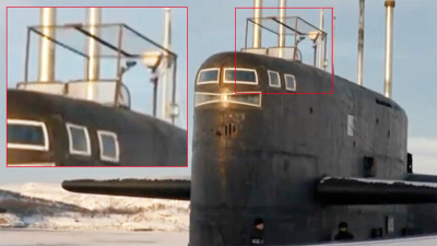 Drone-screen-submarine-close-up.jpeg