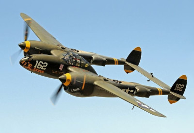 P38_Lightning_Wiki_22.jpg