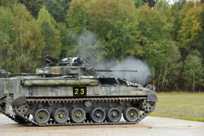 Firing_Warrior_IFV_Saber_Junction_2012-2048x1360.jpg