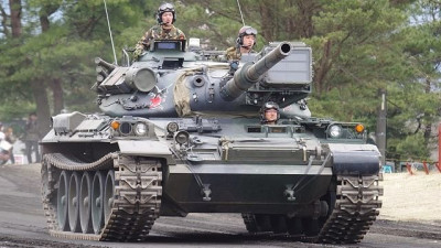 90-Type-74-tanks-are-reported-to-have-been-disposed-of-in-Japan-1.jpg