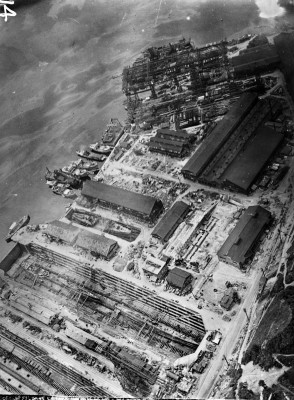 Maizuru 1945.jpg