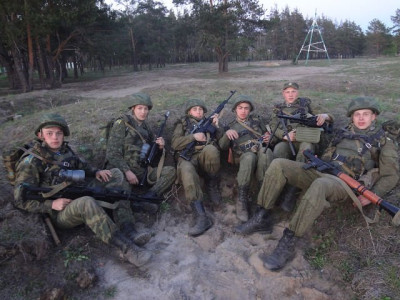 ukraine-crisis-russia-officers_01.jpg