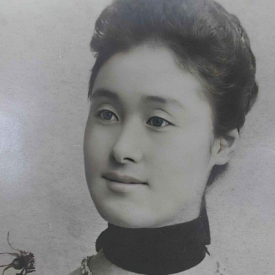 BioPic-Channel-Podcast-3231-Mitsuko-Aoyama-Una-Japonesa-en-el-Imperio-Austroh-ngaro-Condesa-consorte-de-Coudenhove-Kalergi--Spanish-2023-500x500.jpg