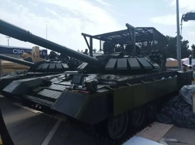 azerbaidzhan-pokazal-sobstvennyi-variant-modernizacii-sovetskogo-tanka-t-72-2nax2m0c-1727243281.t.jpg