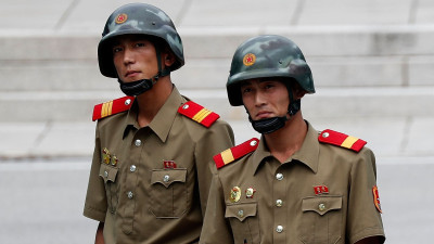 skynews-korea-soldiers-communist_4158873.jpg