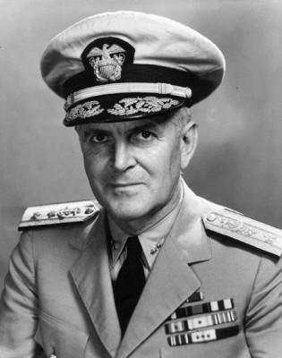Kontradm_Harry_W._Hill,Wiki_22.jpg