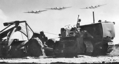 B-29s_Landing_on_Tinian_1944.jpg