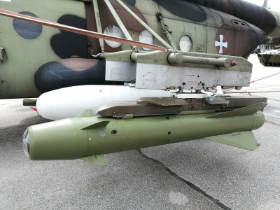TV vođena raketa vazduh-zemlja Grom-B.jpg