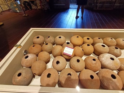37 keramické granáty.jpg