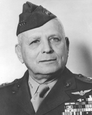 General_Roy_S_Geiger_vel_III.sbor_Wikipedie.jpg