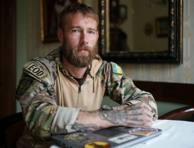 2022-british-bomb-disposal-expert-769649083.jpg