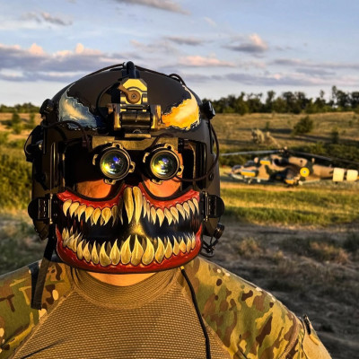 GqmgrU4WIAIIV1L.jpg