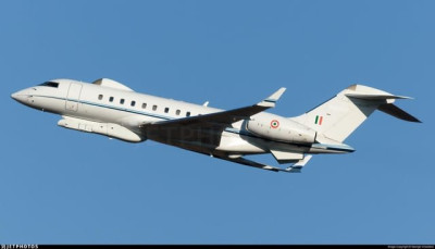 very-few-photos-of-the-two-iaf-bombardier-global-5000-v0-t1pwwle22ywd1.jpg