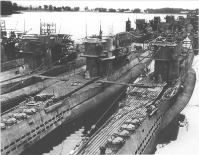 U-boat-Typ-VIIC-barrels.jpg