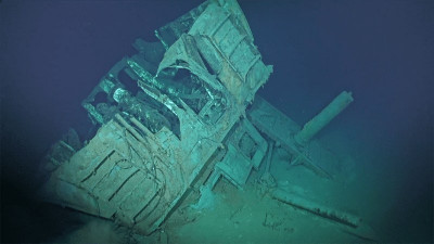 USS-Johnston-wreck01.jpg