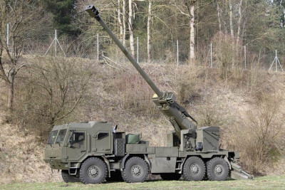 EVA_Slovakia_most_modern_8x8_self-propelled_howitzers_analysis_925_001.jpg